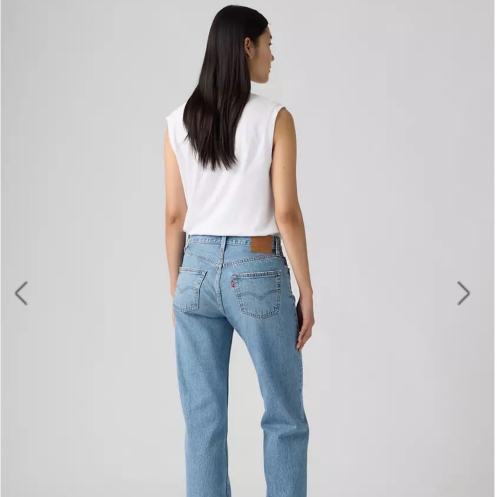 Levi's 501 90s Straight Leg Women's Jeans - Picture 2 of 5